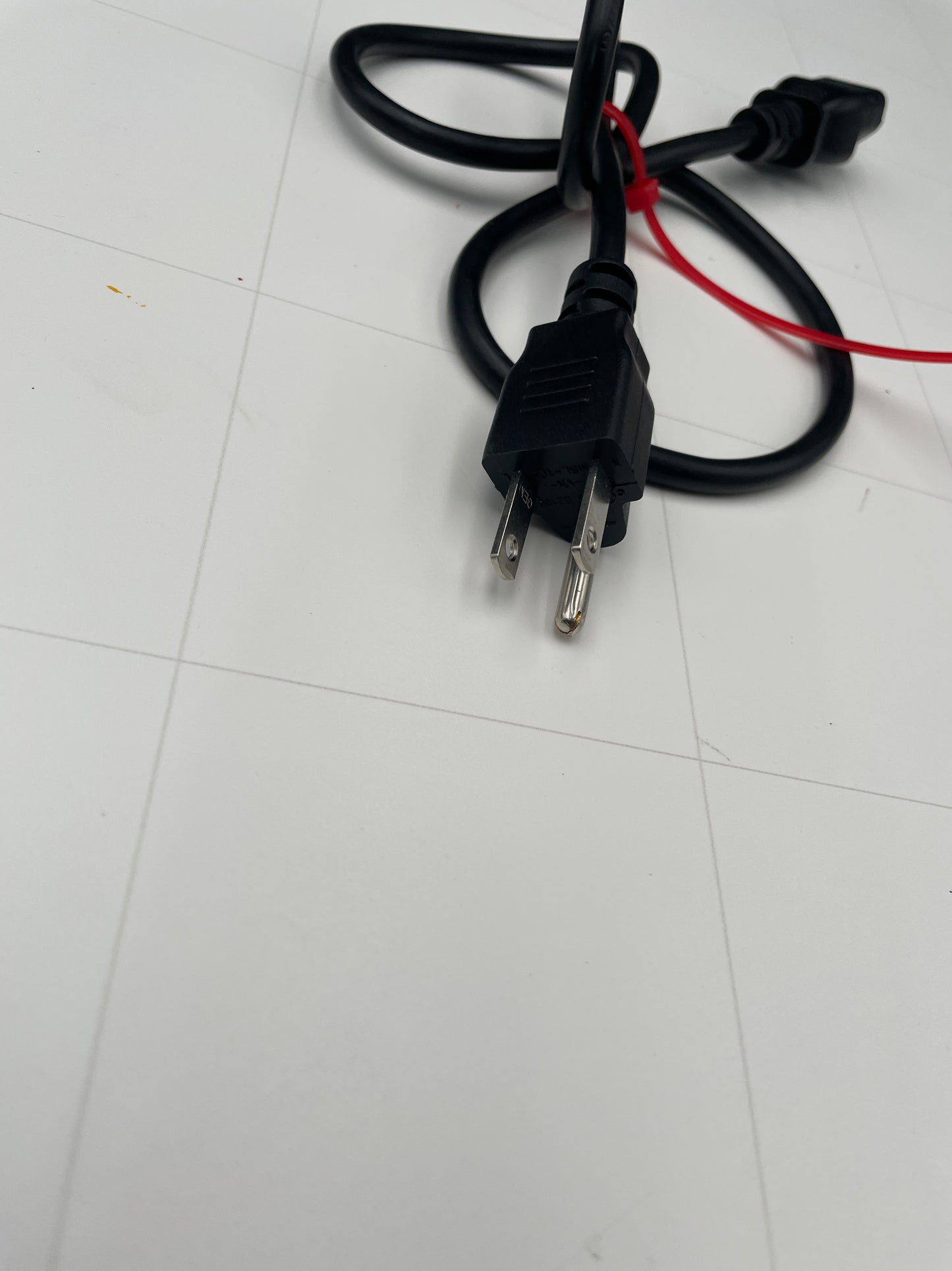 3 Ft Neon Sign Replacement Power Cord – Single IEC Plug-In