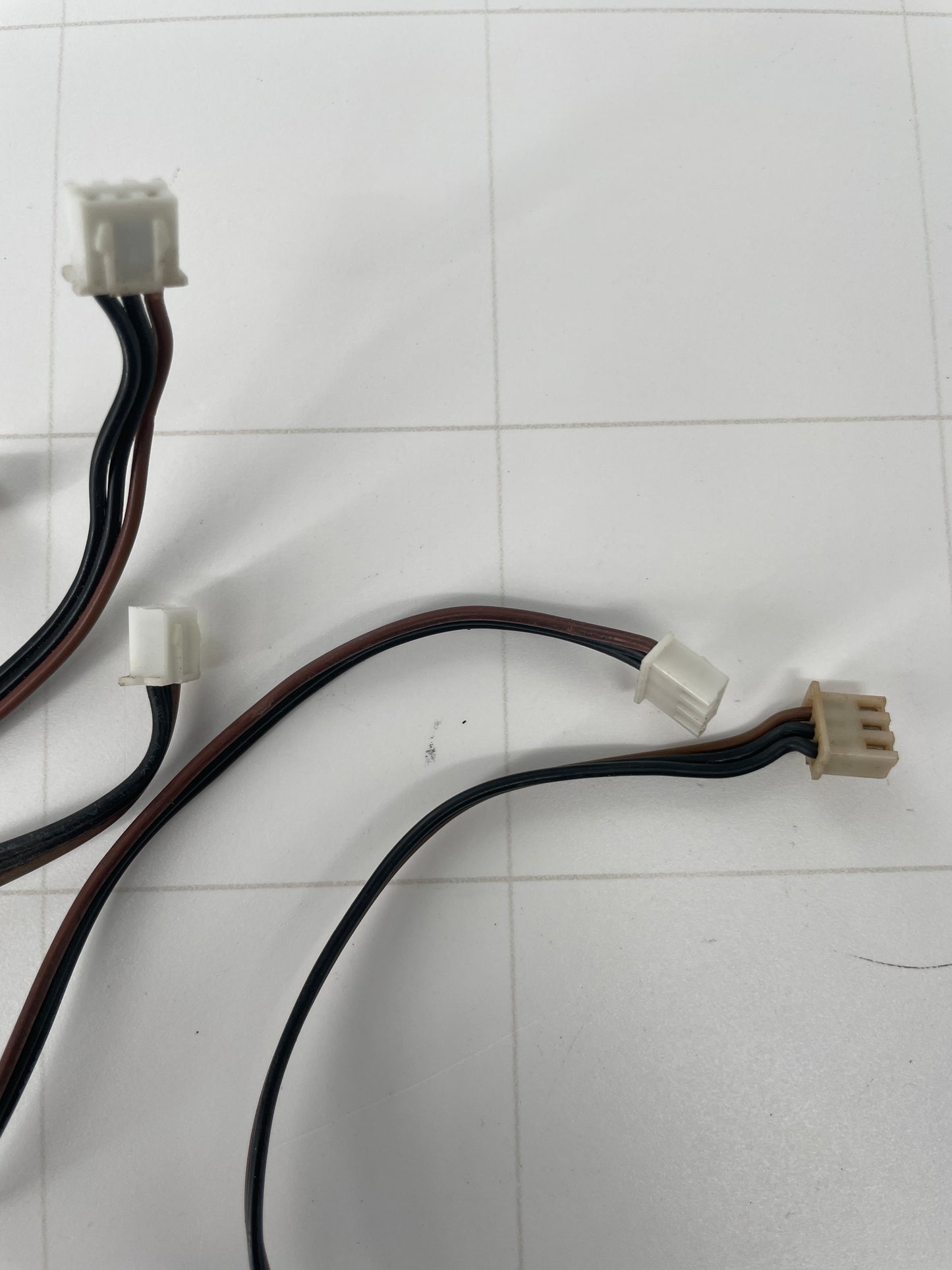 Medium EH-12C to EH-1210 / EH-1220 Motion Sign Interconnect Harness