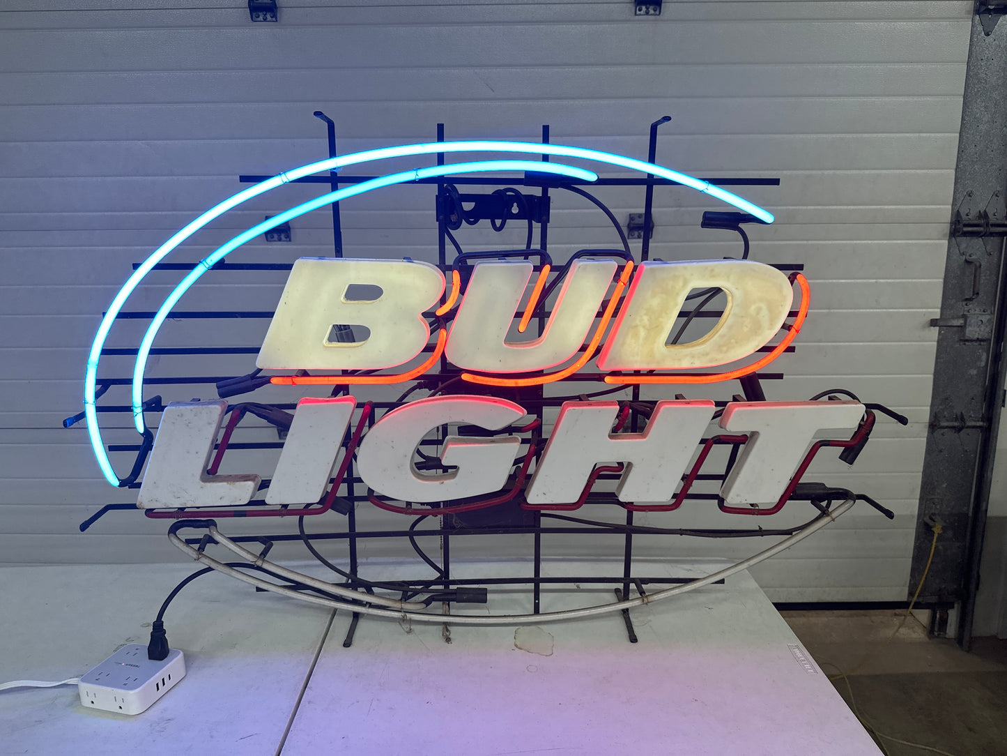 Top Border unit Bud Light Large Sign with Plastic Letters Border Unit Replacement Tube - Neon Sign Part