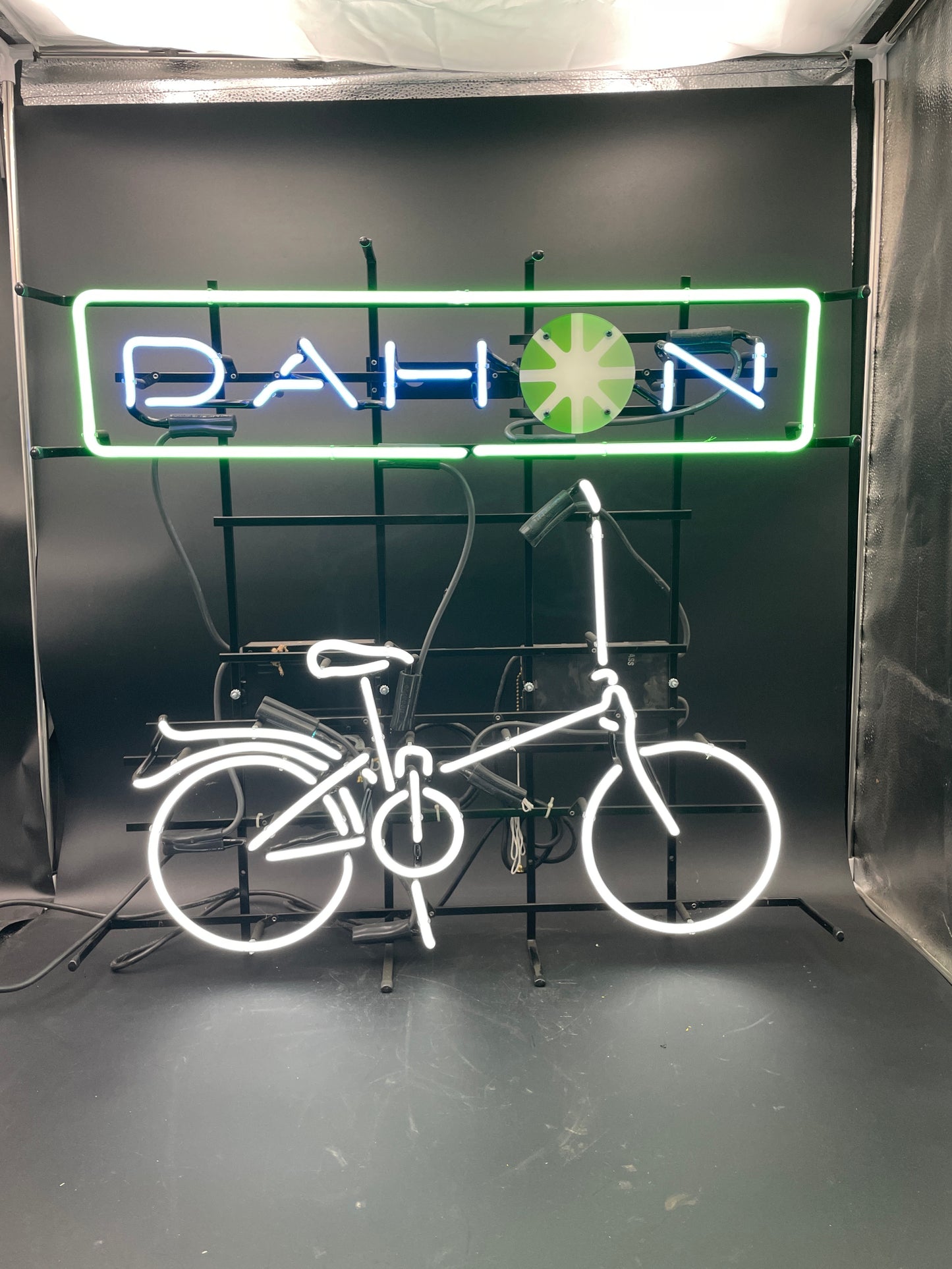 Dahon Folding Bike Neon Sign (Motion/Flashing)