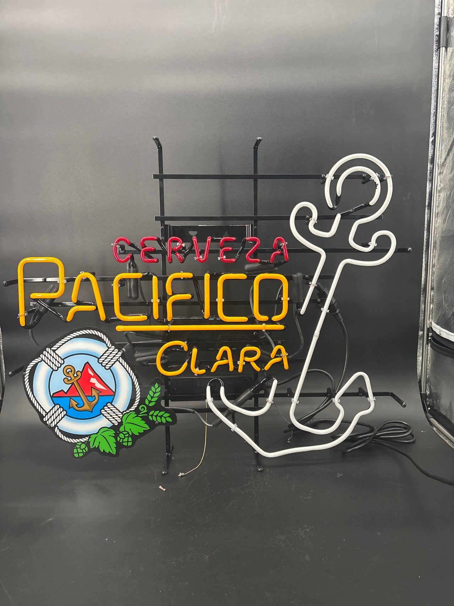 Cerveza Pacifico Clara Anchor Neon Sign