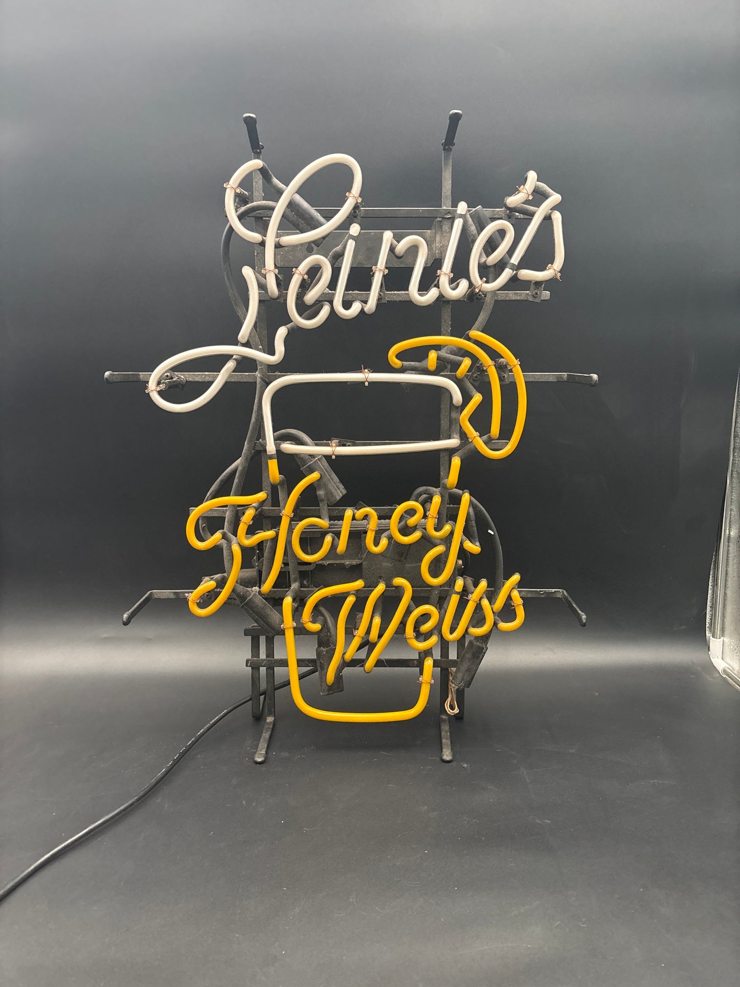 Honey Weiss Neon Sign