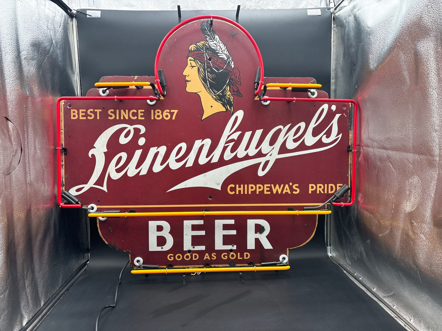 Leinenkugel’s Tin Tacker Sign