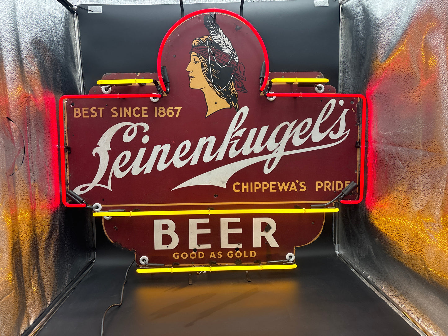 Leinenkugel’s Tin Tacker Sign