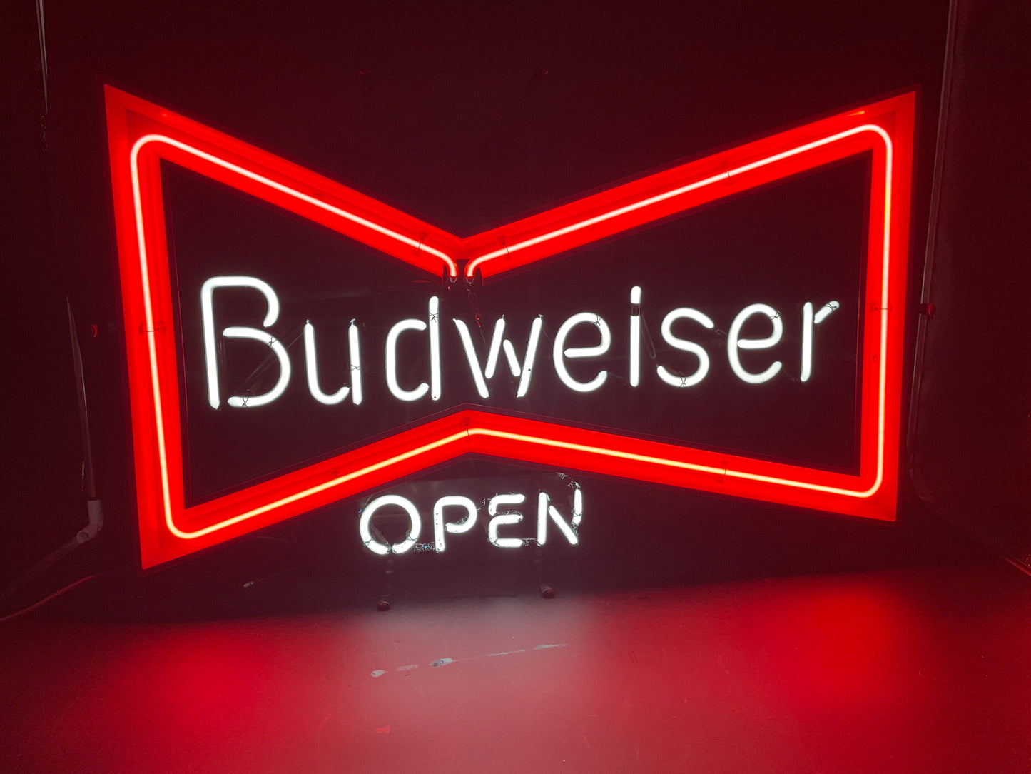 Budweiser single stroke word unit for vintage Bowtie Neon Sign Part