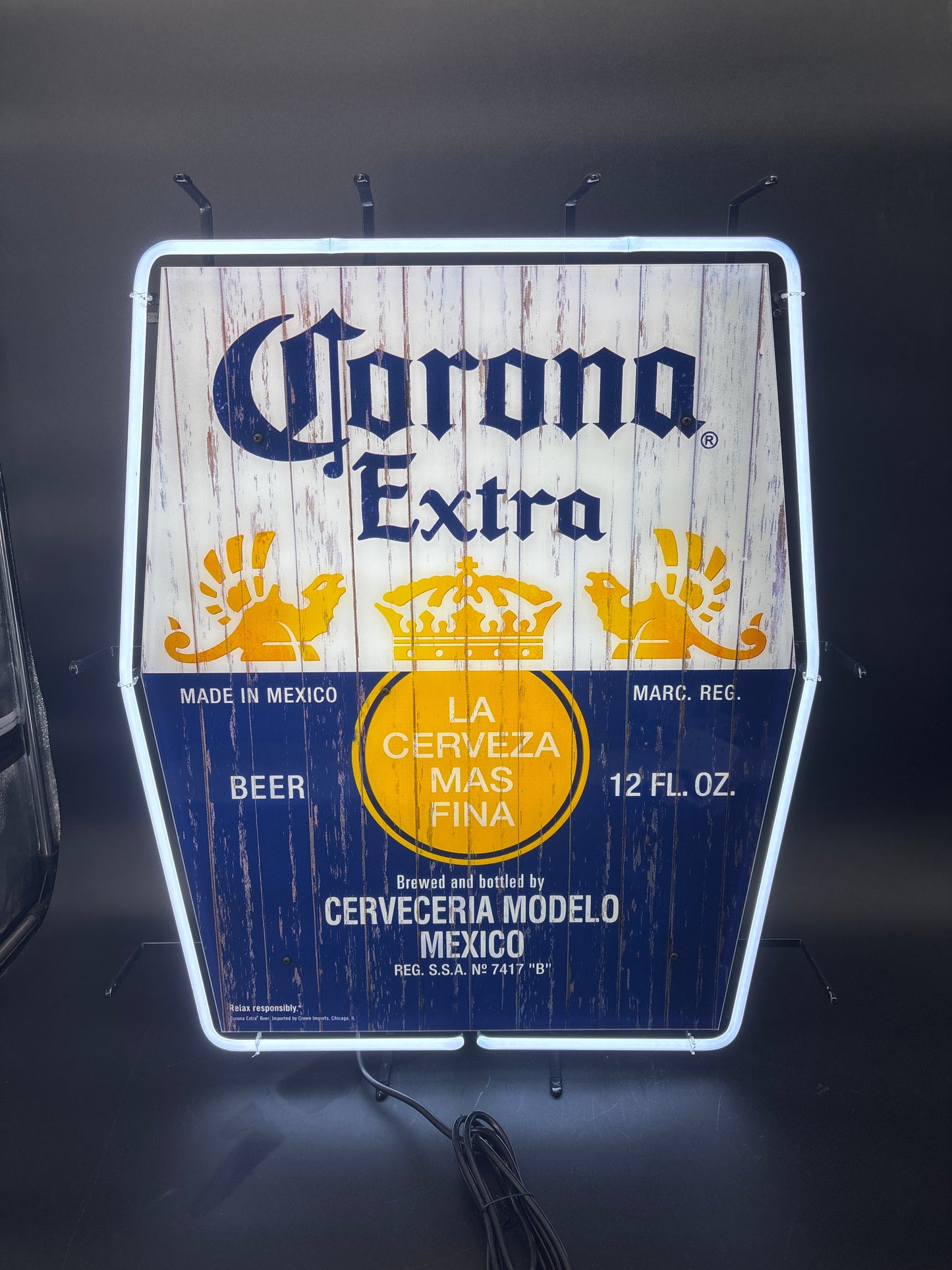 Corona Extra “Antique Wood” Neon Sign – New in Box