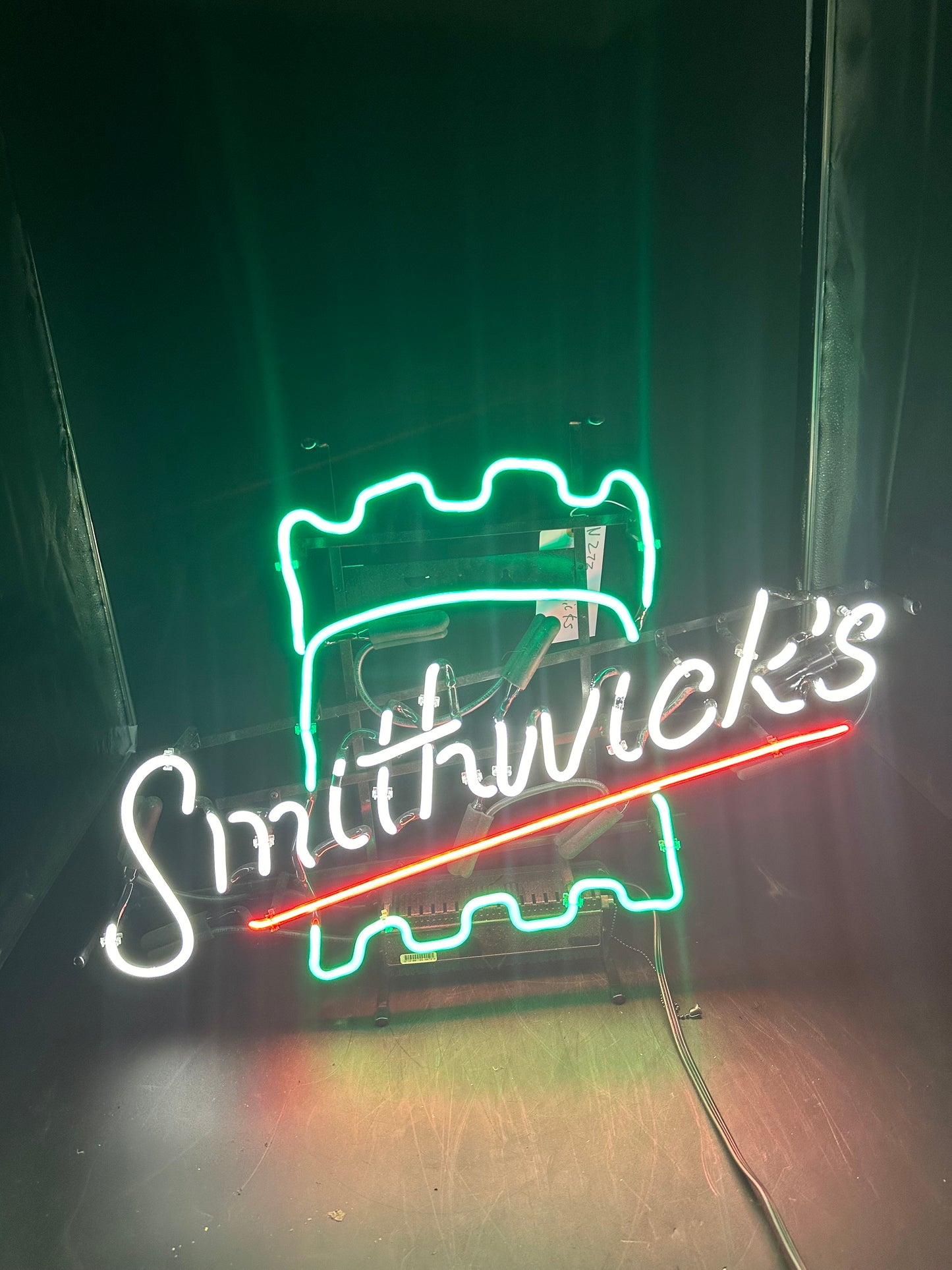 Border for Smithwick’s Neon Sign Replacement Tube