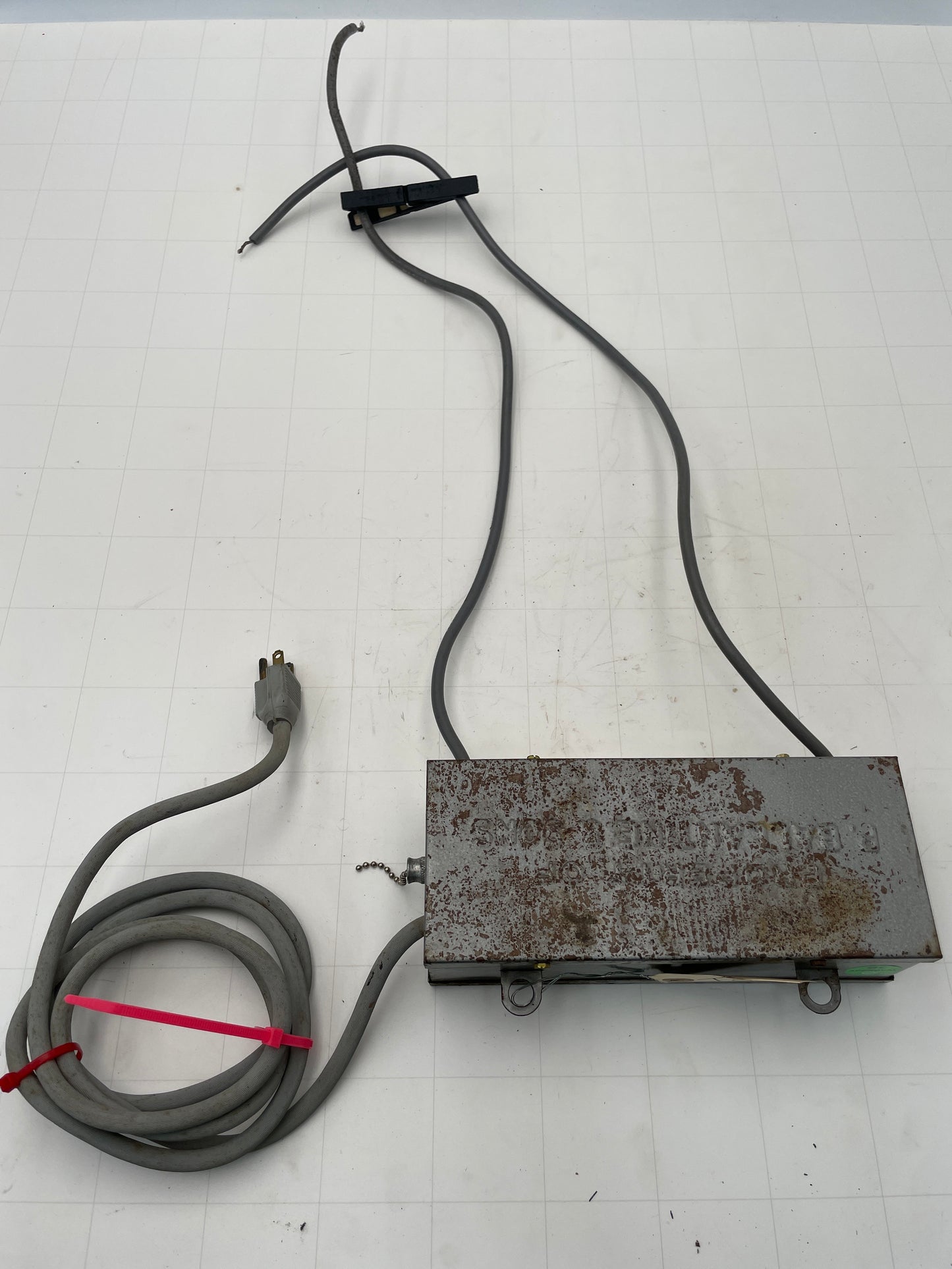 Vintage Franceformer 7530H Neon Sign Transformer – Ballantine Embossed Housing – 7,500V 30mA Core & Coil Neon Sign Replacement Transformer