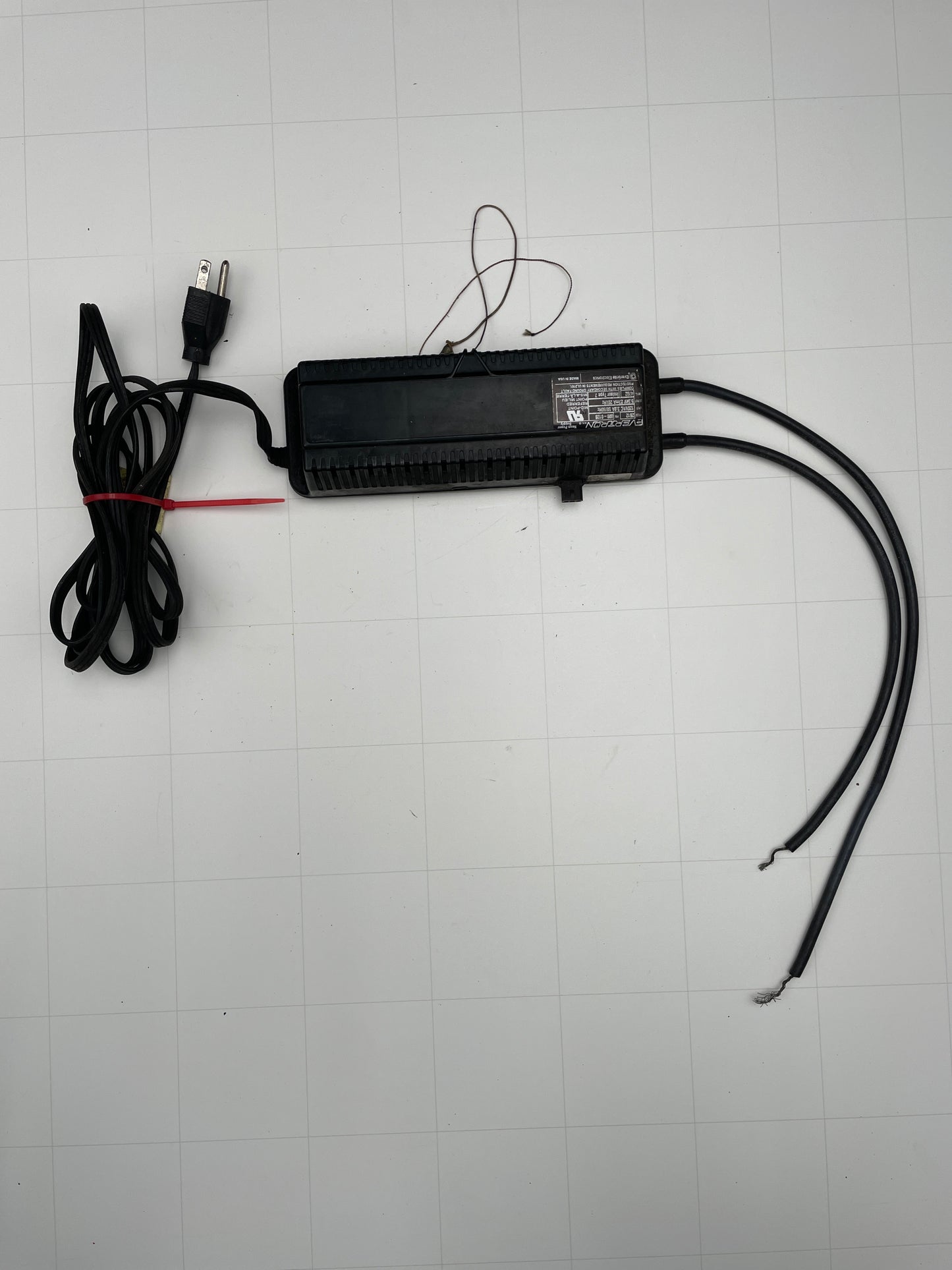 Evertron 3612 With Lower Low Voltage Extra Port Electronic Neon Sign Replacement Transformer – 5.5Kv