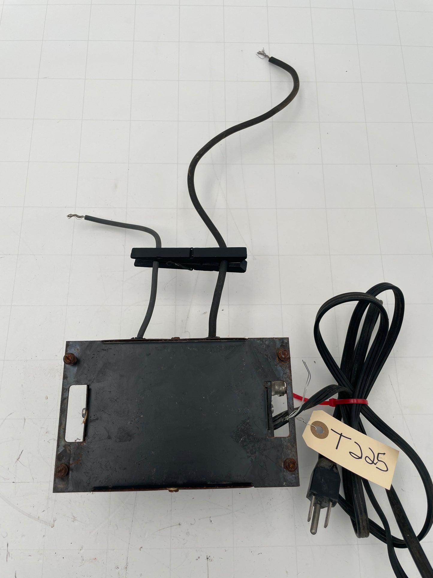 Magnetek Vintage Core & Coil Neon Sign Replacement Transformer – 9Kv