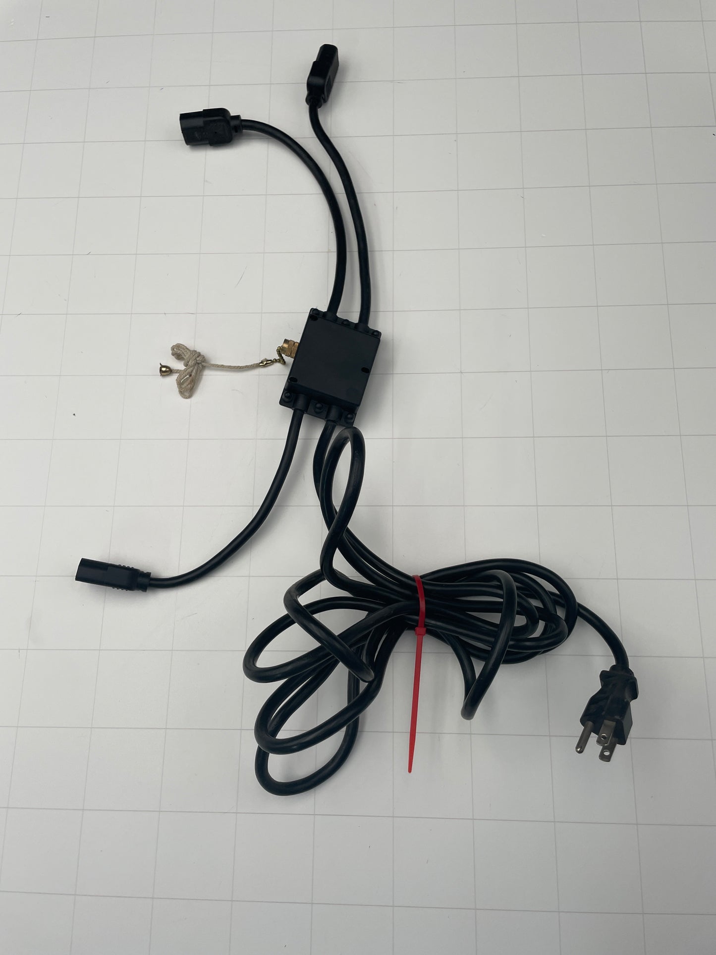 10 Ft Triple Neon Sign Replacement Power Cord – With Pull-Chain Switch