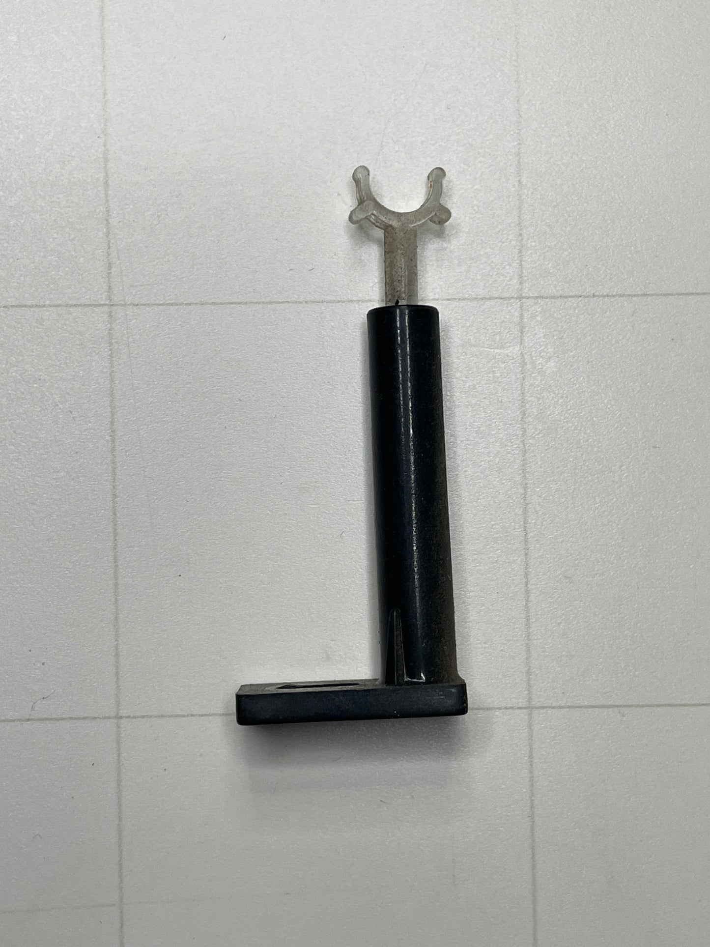 7mm Neon Sign Replacement Plastic Tube Support - 2 1/2" Height