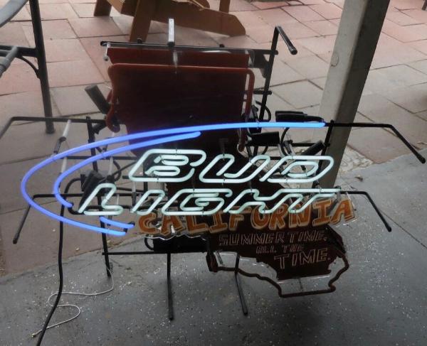 Top Border for Bud Light California Summer Neon Sign Replacement Tube