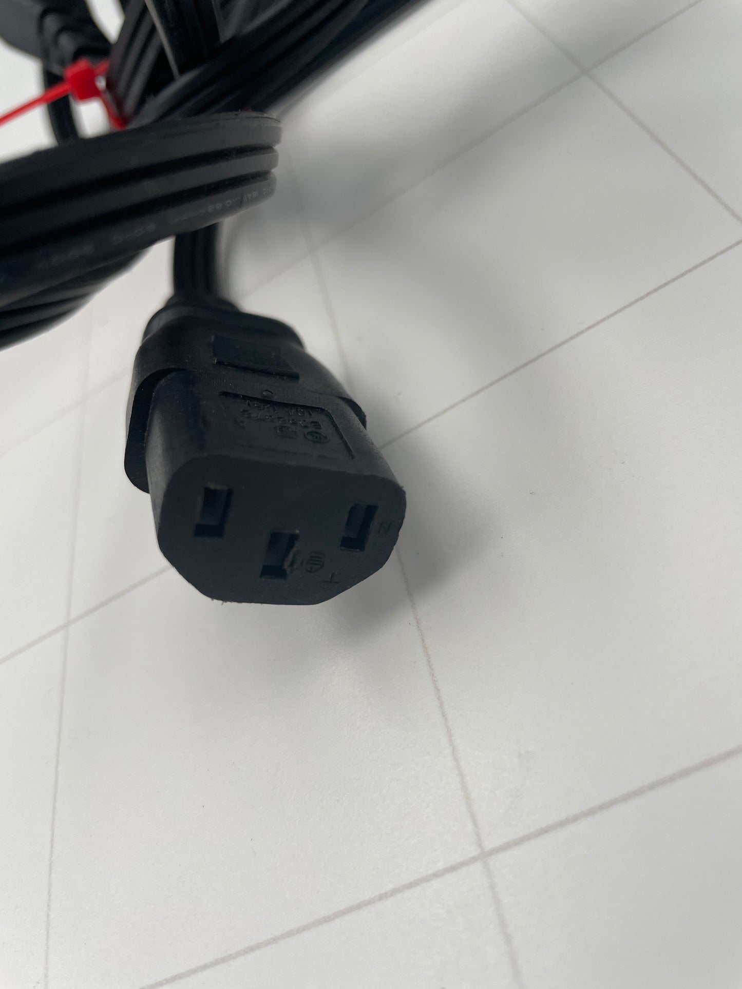 6Ft Neon Sign Replacement Power Cord – Single IEC Plug-In