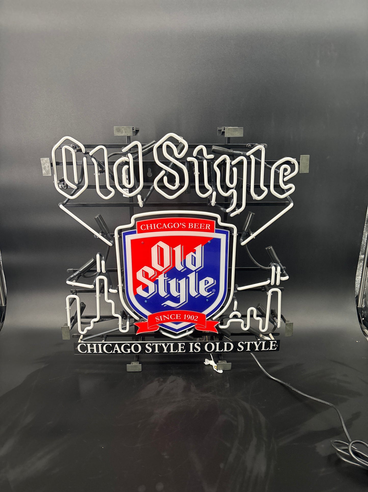 Old Style Neon Beer Sign – Chicago Style