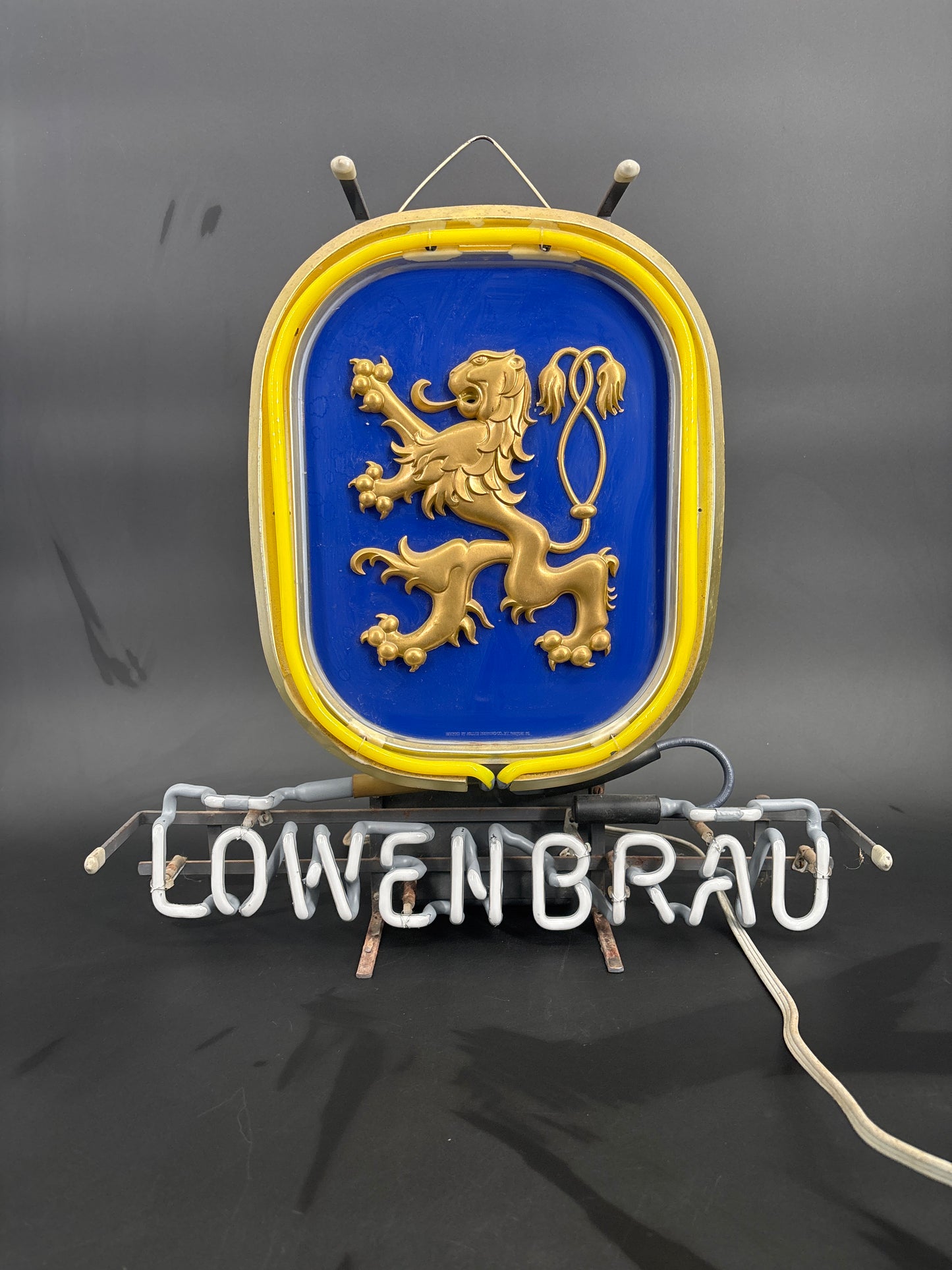 Lowenbrau Neon Sign