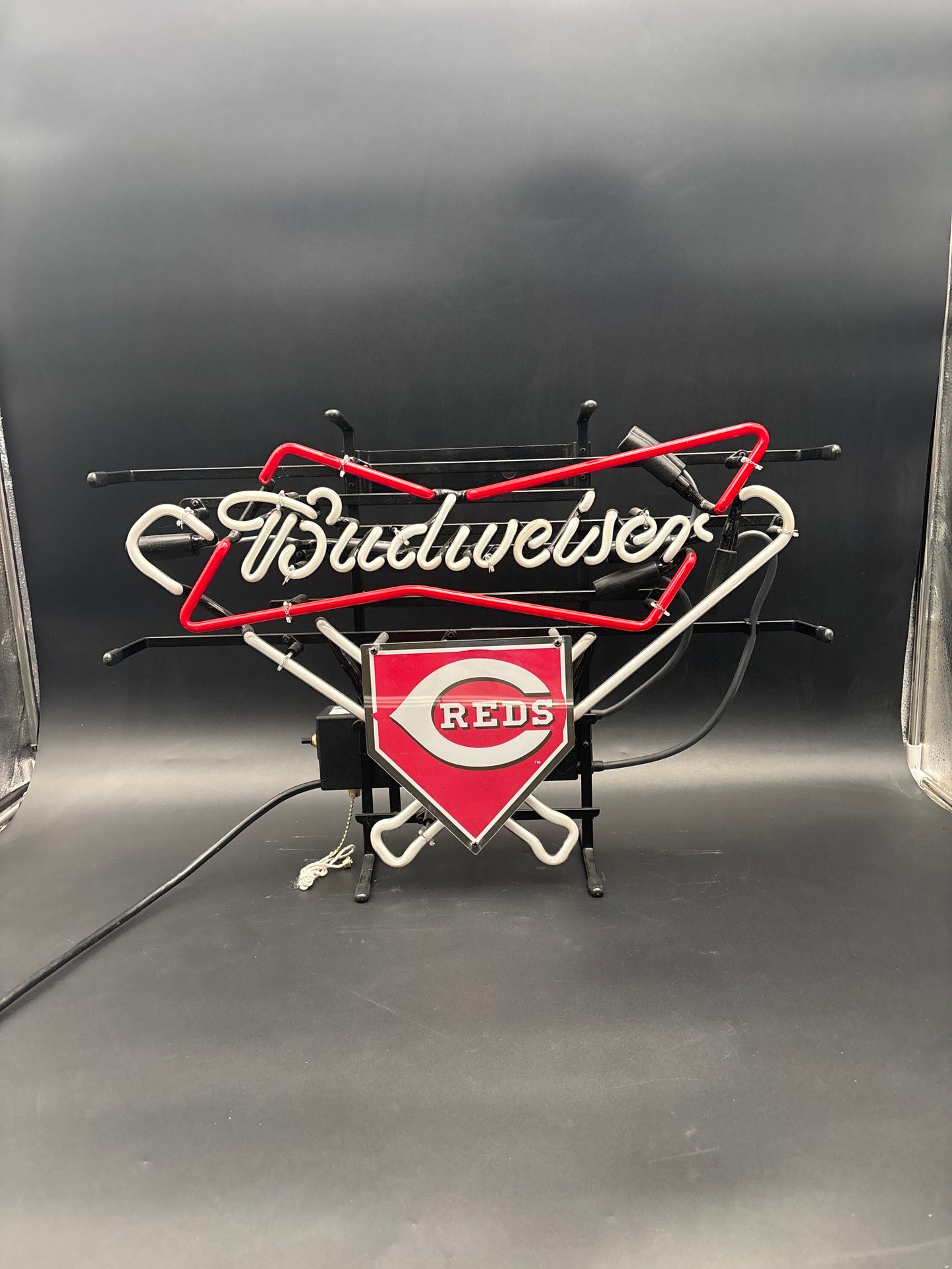 Budweiser Cincinnati Reds Neon Sign