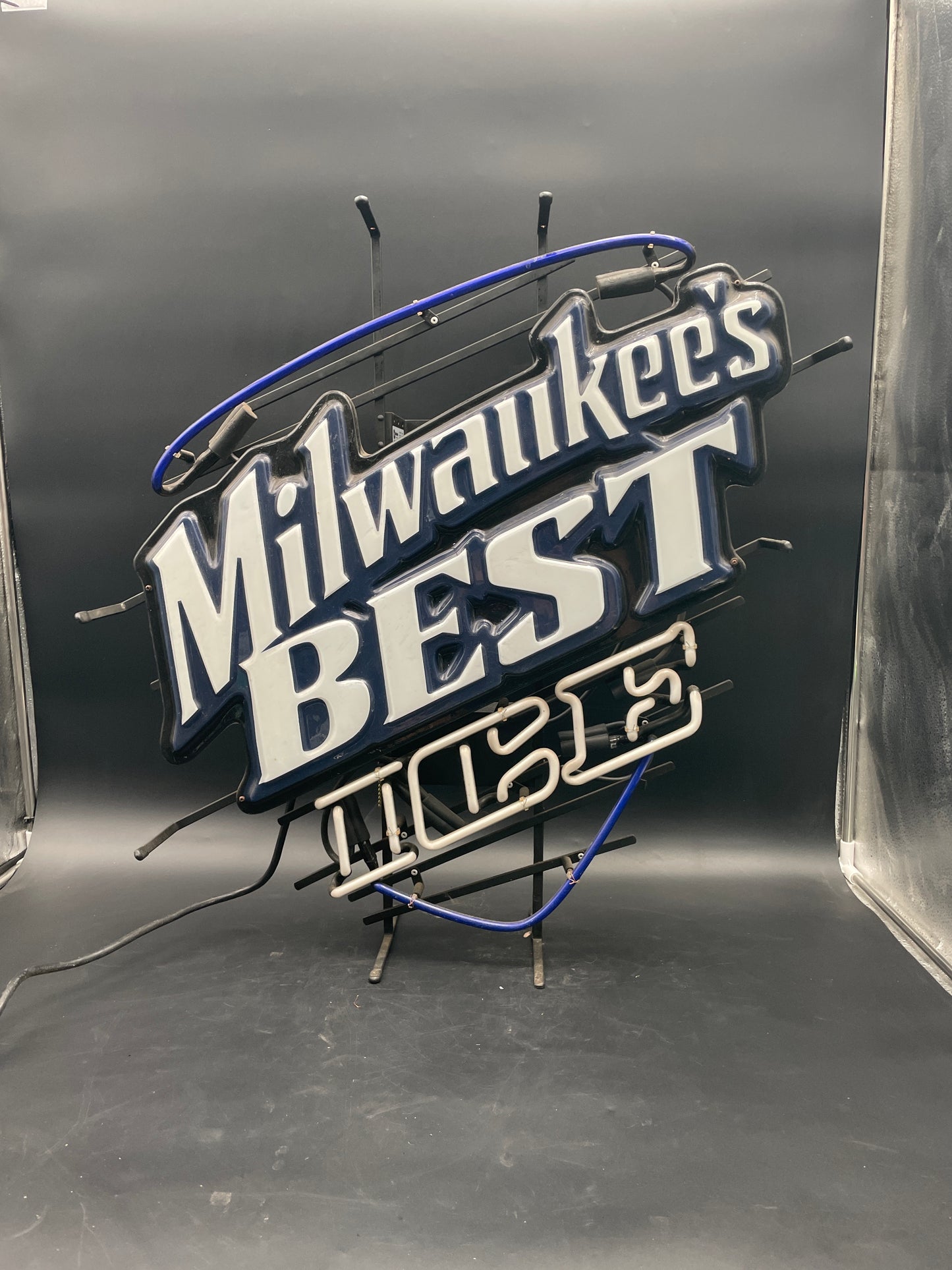 Milwaukee’s Best Ice Neon Sign
