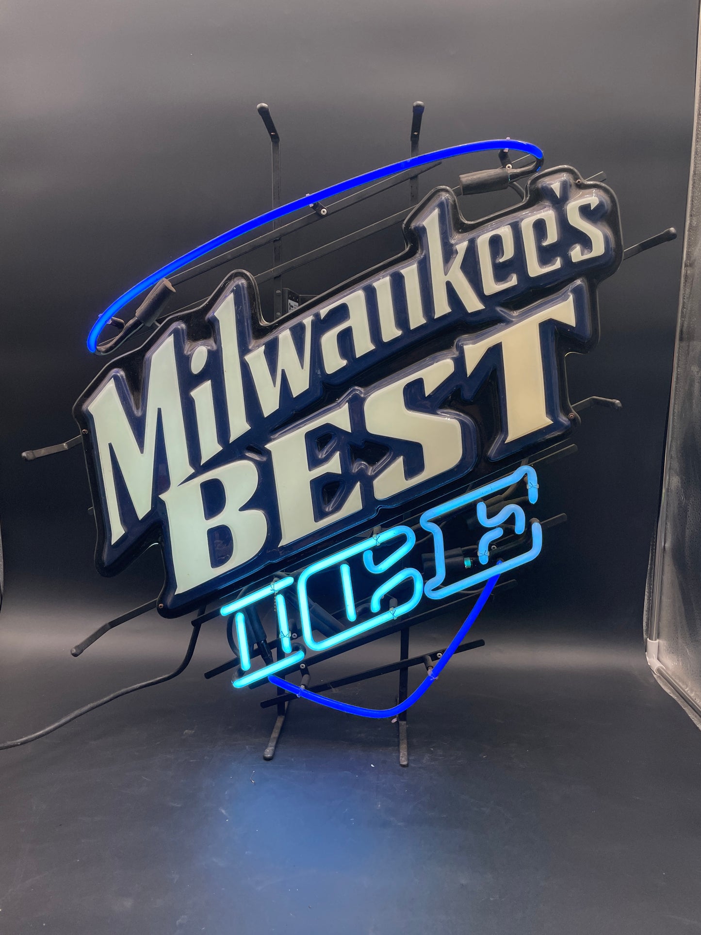Milwaukee’s Best Ice Neon Sign