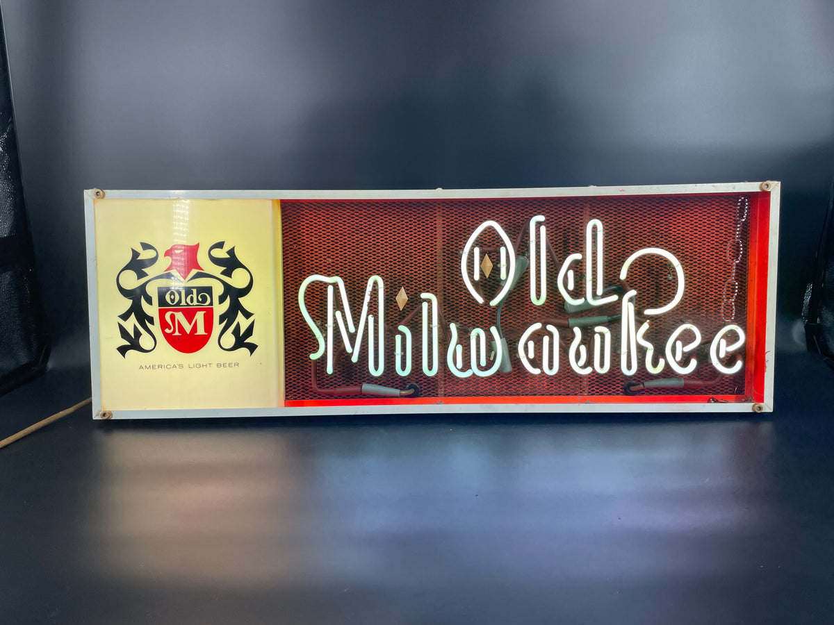 Old Milwaukee Vintage Neon & Fluorescent Sign