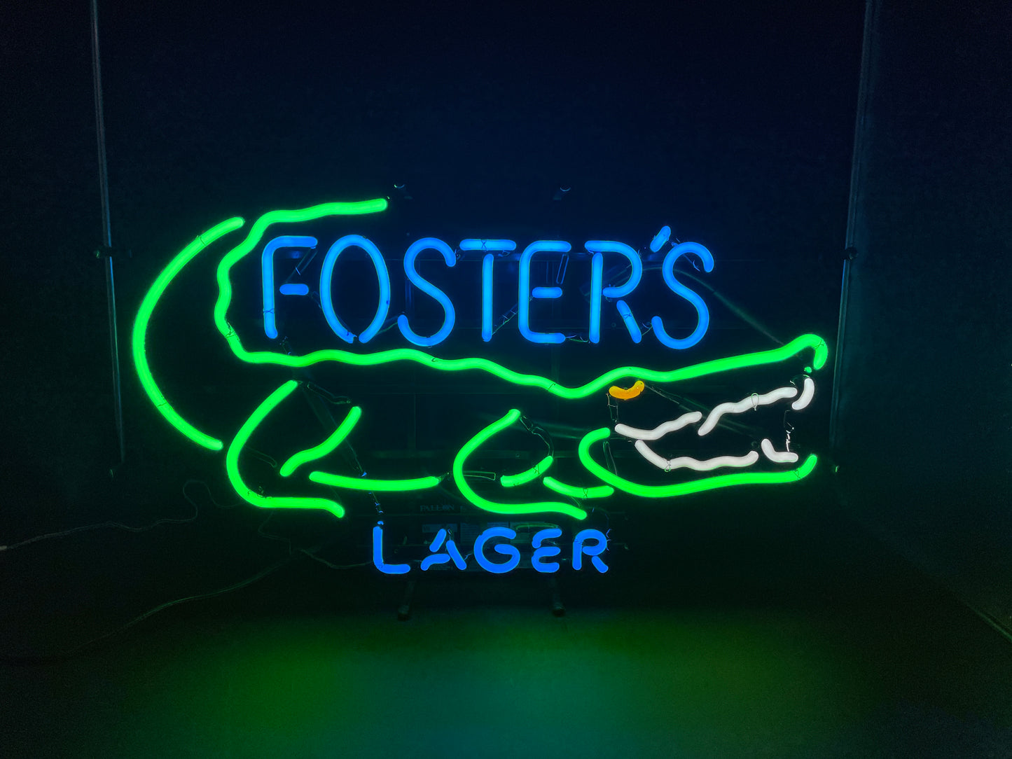 LAGER Single Storke Word Unit for Foster's Lager Alligator Replacement Tube - Neon Sign Part Used