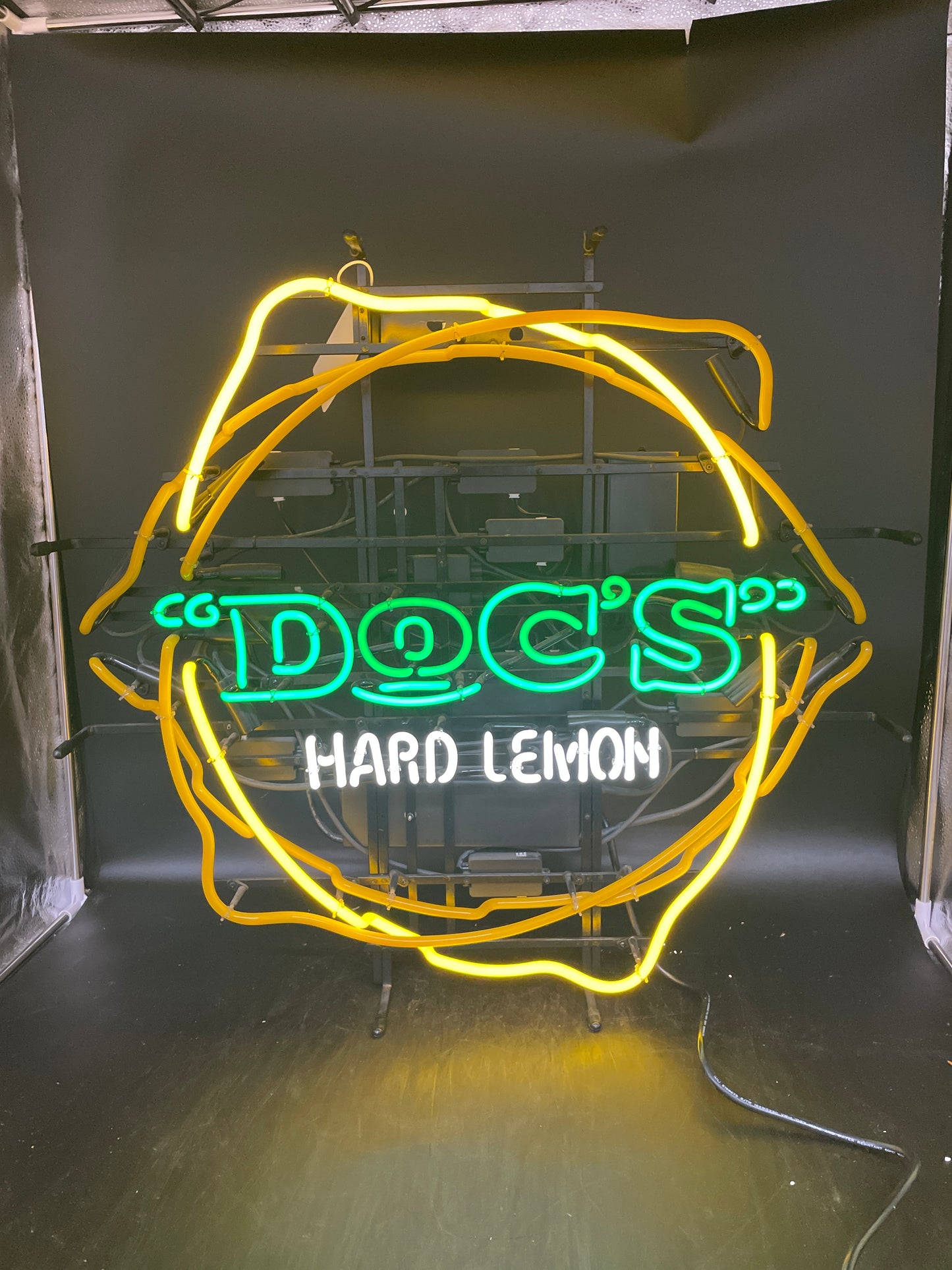 Lower Inside Cap Unit for Doc's Motion Hard Lemon Replacement Tube - Neon Sign Part