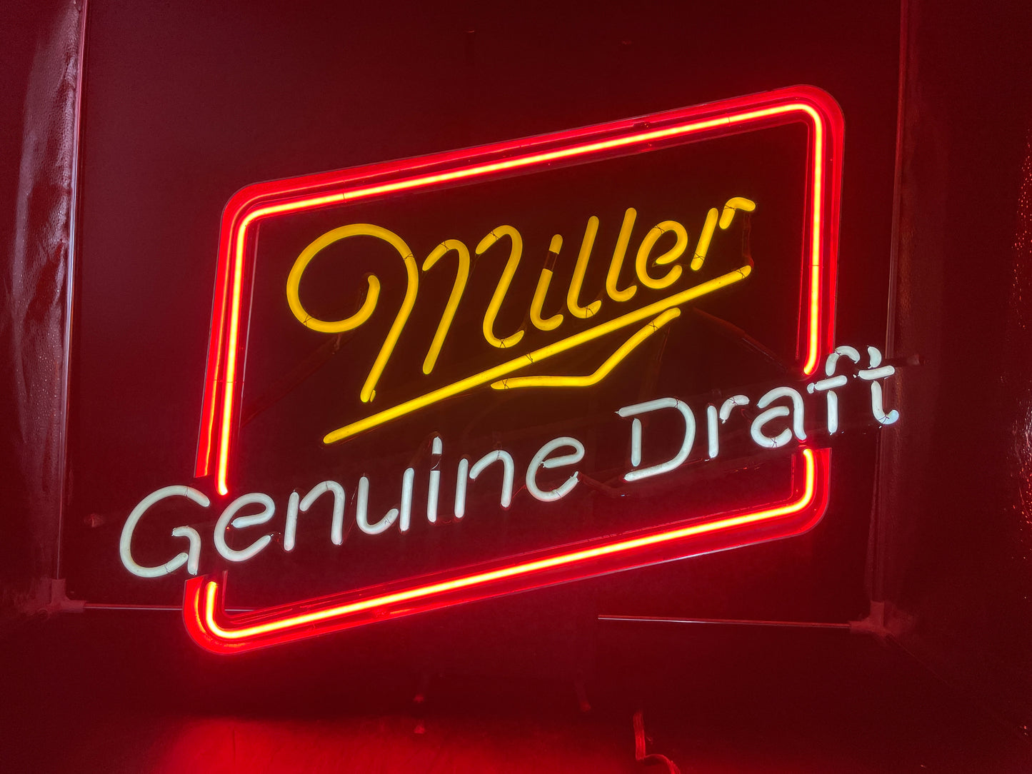 Border for Gold Reflector Miller Genuine Draft Neon Sign Replacement Tube
