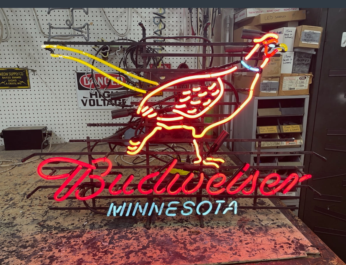MINNESOTA Single Stroke Word unit for Budweiser Pheasant Replacement Tube - Neon Sign Part